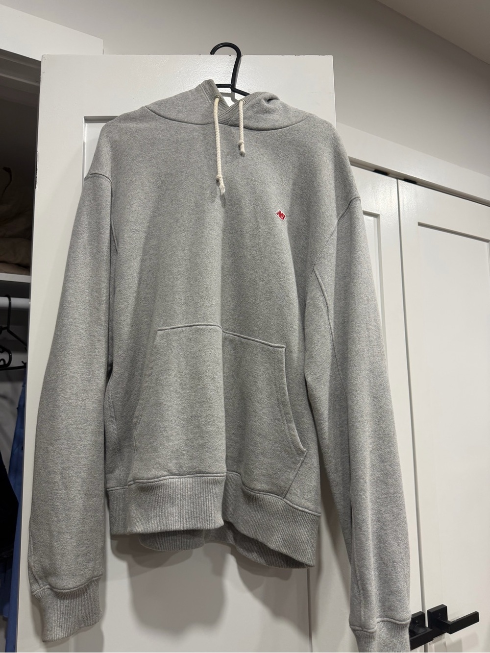 New balance Gray Hoodie Sweatshirt - Classic Pullover